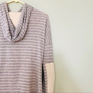 Adorable long-sleeved hooded tunic with elbow pads